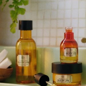 کرم صورت اورجینال برند The body shop کد 238440137