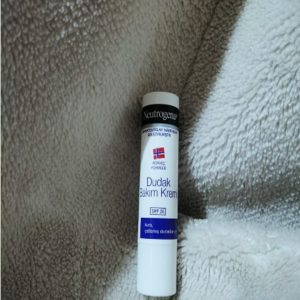 کرم لب اورجینال برند Neutrogena مدل Dudak Bakım Kremi SPF20 4,8g کد 788012528