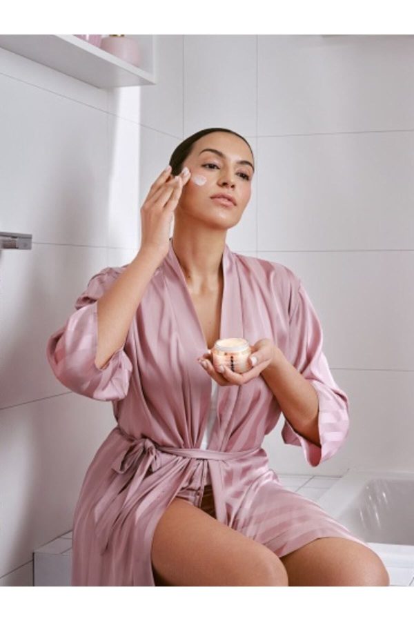 کرم صورت اورجینال برند Foreo کد 735256751 - Image 6