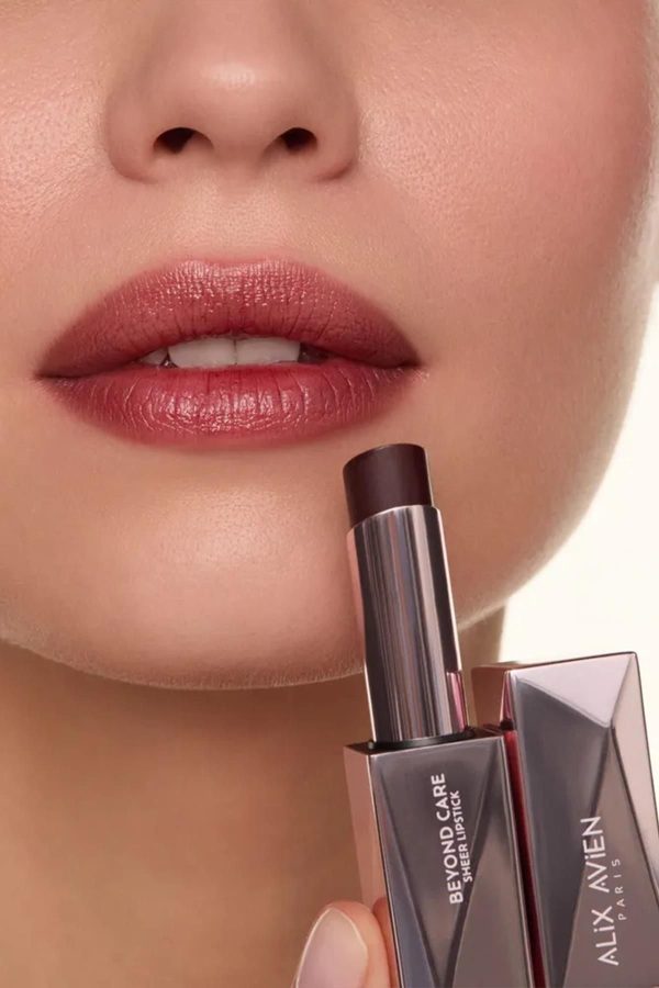 رژ لب اورجینال برند Alix avien مدل Beyond Care Sheer Lipstick 907 کد 877190893 - Image 3
